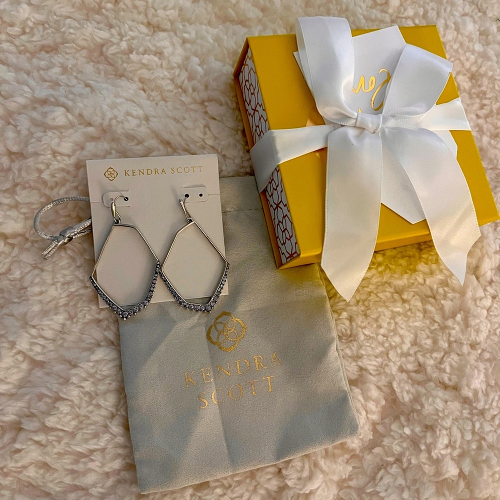 Kendra Scott Nell lilac statement earrings